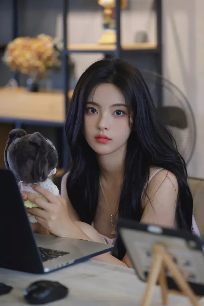 快播下载手机界面对比图